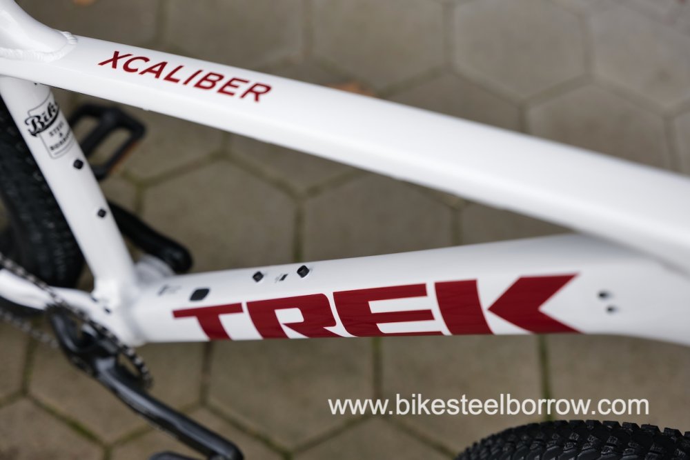 trek x caliber 8 crystal white 2022